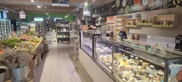 657-biocoop-louhans-lou-en-bio-magasin-alimentation-service-traditionnel-fromage-coupe-local.webp